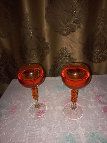 su şirkətləri: 2 eded bakaldi icinde su var amma tökulmur suvinerdi — 1