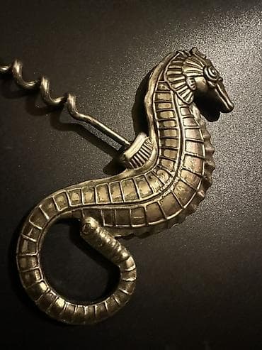 qab destleri: Antik werab agzi acan.Unvan Sumqayit — 2