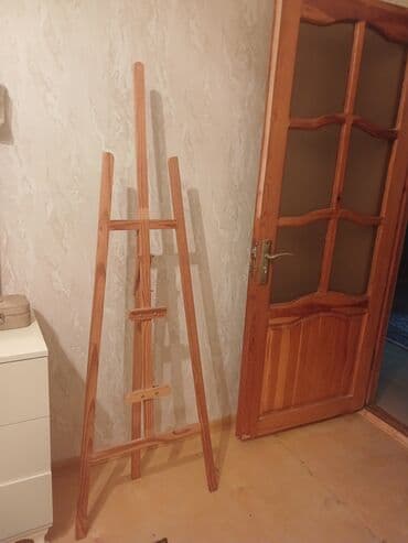 rəsm çəkmək: Taxta rəssam molberti - Material: bərk ağac, təbii teksturalı - — 1