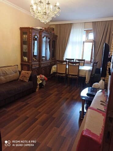 ağ şeher evler: Bakı, 3 otaqlı, Köhnə tikili, 70 kv. m — 1