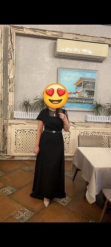 Jiletlər: Qadınlar üçün zərif qara axşam geyimi. Bir dəfə geyilib, ideal — 1