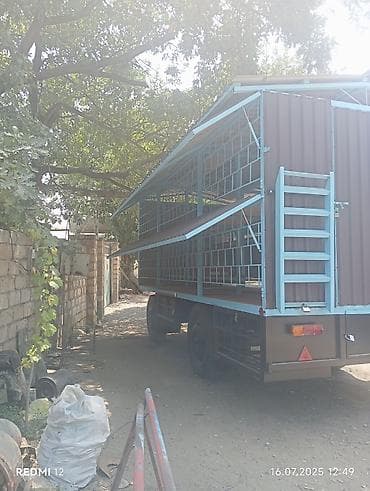 traktor qosqusu: Köçəri arıçılıq üçün səyyar arıxana qoşqusu Arı lapetindən əlavə — 1