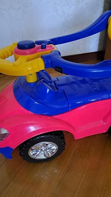 masin oyuncaqlari: Uşaq üçün itələmə/ayaqla sürmə maşını - Rənglər: çəhrayı, mavi, sarı — 3