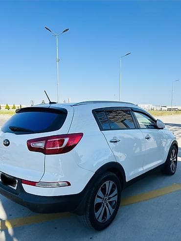 ea fc 26: Kia Sportage: 2 l | 2013 il Ofrouder/SUV — 3