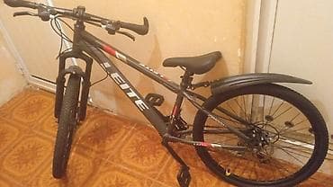 velosiped adidas: 24 luk velosiped satilir. isiqlarida var. tezedir alinandan 2 defe — 1
