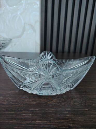 вазы из богемского стекла: Kəsikli şüşə meyvə/qənnadı qabı - Material: keyfiyyətli qalın şüşə — 1