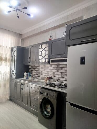 elmlərdə kirayə evlər: Şəhərin mərkəzində yerləşən bu yaşayış binası hər bir yaşayış sahəsi — 5