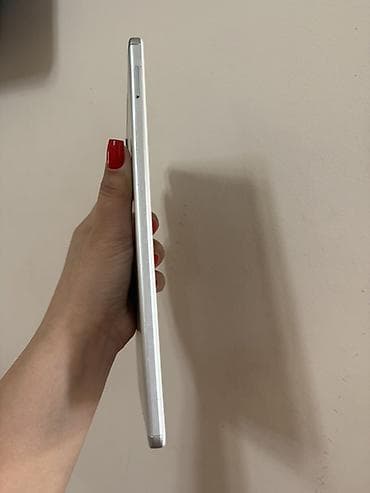 macbook pro 16: Samsung Galaxy Tab A 8.0 planşet - 8.0 düymlük ekran, nazik çərçivə - — 6