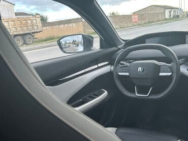 фольксваген поло новый кузов комплектации и цены: Changan UNI-V – ağ rəngli, liftback kuzovlu, idman xarakterli sedan — 6