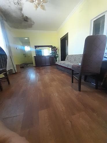 gence evleri: Satılır: həyət evi və torpaq sahəsi - Ümumi: Həyətyanı sahəsi olan 1 — 6