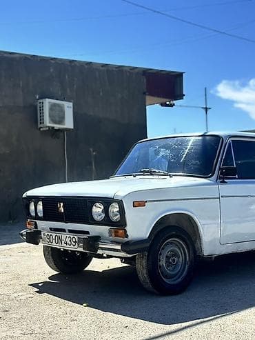 VAZ 2106, ağ rəng, 4 qapılı sedan. Texniki xüsusiyyətlər və detallar