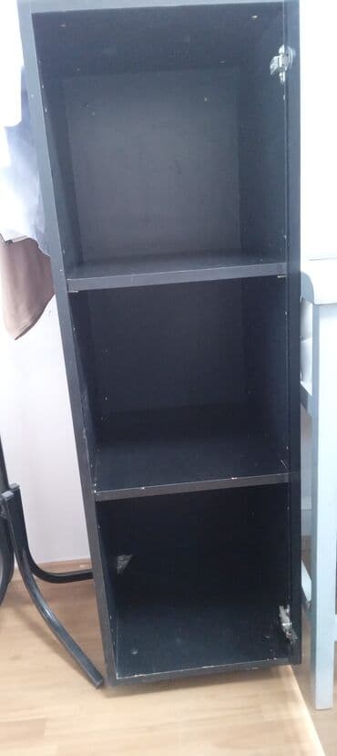 4 qapılı şkaf: Açılan, 1 qapı Düz dolab, Qarderob, paltar dolabı — 2