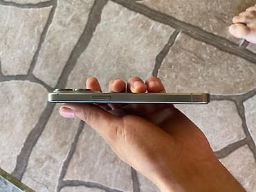 en ucuz macbook pro retina: IPhone 15 Pro, 128 GB, Natural Titanium, Simsiz şarj, Face ID — 3