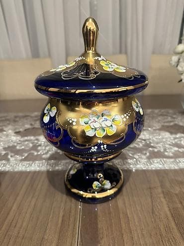 Böhm üslubunda qapaqlı dekorativ qəndqabı/şirniyyat qabı - Material