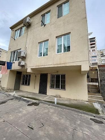 apartman tipli evler: 9 kv. m, 9 otaq — 2