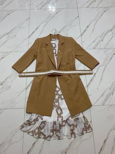 Zərif qadın dəsti – paltar + pencək + kəmər - Rənglər: süd-ağ və