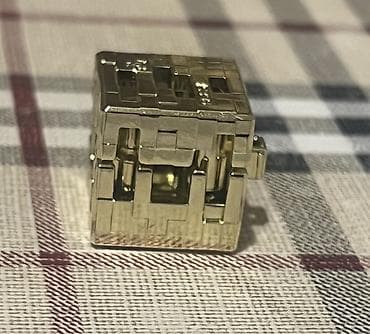 Kinder Mine Craft Metal puzzle kub