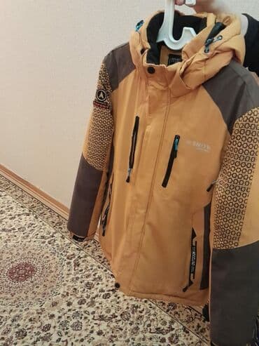 su keçirməyən kişi gödəkçəsi: Мужская куртка,б/у,в хорошем состоянии. Размер L. Есть ещё куртка — 2