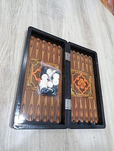 Şahmatlar: Sahmat uzunu 39sm eni 38 sm.icinde nerd oynamaq da olur.balaca olcude — 9