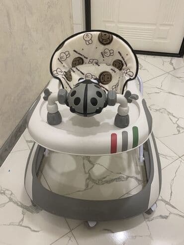 Tibbi maskalar: Uşaq gəzdirəni / yerişi öyrədici - Rəng: ağ‑boz - Yumşaq oturacaq — 3