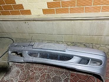 бампер на гольф 2: Передний, Mercedes-Benz W210, 2000 г., Самовывоз — 2