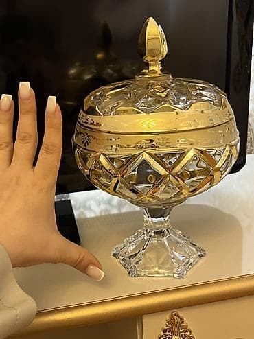 gùldan: Sumqayit✨2dene Boyuk Meyve qabi2dene Konfet qabi 1dene Gul qabi — 5