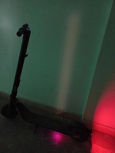 nine bot: İşlənmiş Elektrik samokat 9", 501 - 750 Vt, 26 - 35 km/s, Ödənişli çatdırılma — 10