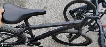 Dağ velosipedi – mat qara rəng Xüsusiyyətlər: - Yüngül