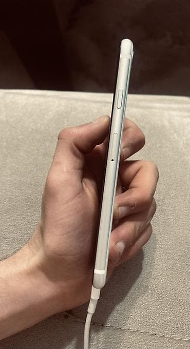 iphone 6 plata: IPhone SE 2020, Ağ, Barmaq izi — 3