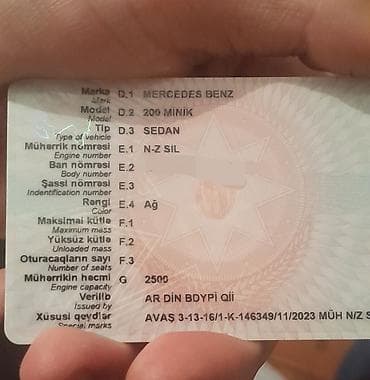 Motonəqliyyat: Mercedes-Benz 250: 2.5 l | 1995 il Sedan — 3