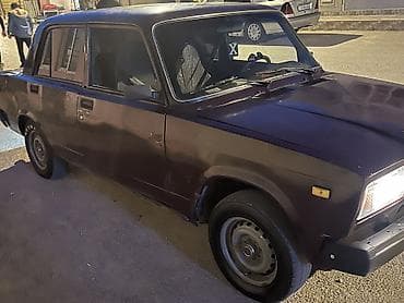 renault kangoo 2000: VAZ (LADA) 2107: 1.5 l | 2000 il 181000 km Sedan — 5