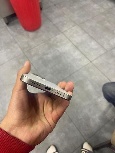 dubai version iphone: IPhone 16 Pro Max, 64 GB, Ağ, Face ID — 4