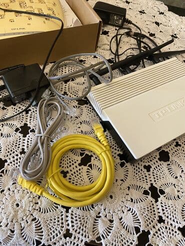 işlənmiş modem: 2 ədəd tp link modem. Şunurları yenidir. Bir ədədi 10 azn. Birlikdə — 3