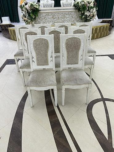 qedimi divan: Qonaq otağı üçün, İşlənmiş, Qatlanmayan, rəng - Ağ Stul — 1