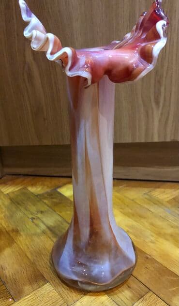 xrustal guldan: Bir vaza, Bogem şüşəsi — 1