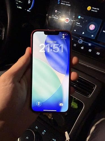 IPhone 14, Qırmızı
