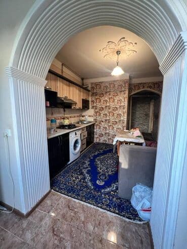 9 ci mikrorayon satilan evler: Bakı, 3 otaqlı, Köhnə tikili, m. Əhmədli, 75 kv. m — 10