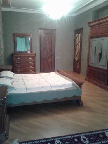 9 ci mikrorayon satilan evler: 4 otaqlı, Yeni tikili, m. 28 may, 250 kv. m — 7