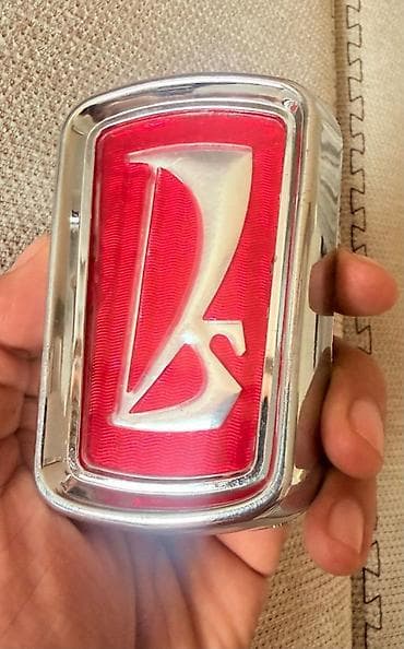 vaz 2106 kapotu: Emblem 2103 — 3