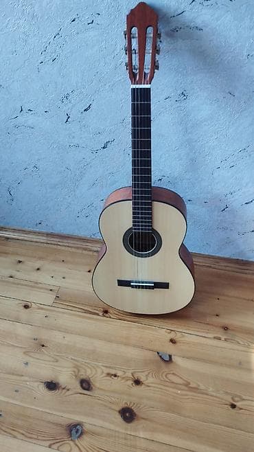 Klassik gitara, Cordoba, İşlənmiş, Ünvandan götürmə, Ödənişli çatdırılma, Rayonlara çatdırılma