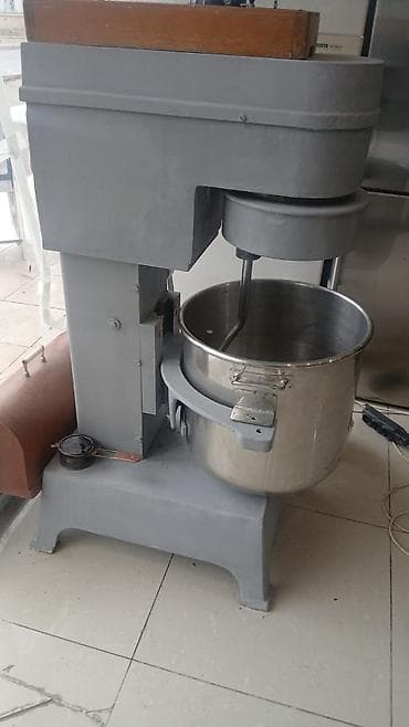 Digər biznes avadanlığı: Sənaye tipli xəmir yoğurma mikseri - Güclü stasionar konstruksiya — 1