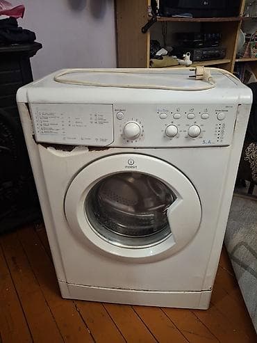 Paltaryuyan maşın Indesit, 5 kq, Təmirə ehtiyacı var, Avtomat, Qurutmasız — 1