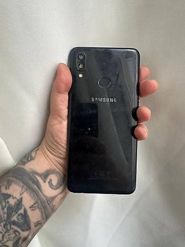 kamer: Samsung Galaxy A20, rəng - Qara, Barmaq izi — 1