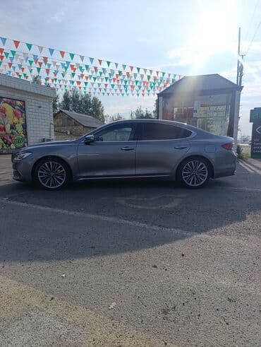 qadınlar ucun maşınlar: Hyundai Grandeur sedan - Korpus: Boz rəng, dinamik və axıcı sedan — 3