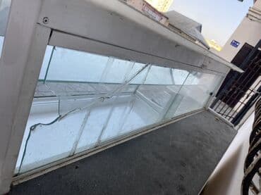 market soyducusu: Rasilasma yolu ilə Soyuduculu vitrin (mağaza vitrin soyuducusu) - Ön — 4