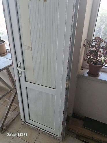 PVC qapı – balkon/eyvan üçün - Material: ağ rəngli PVC profil - — 1