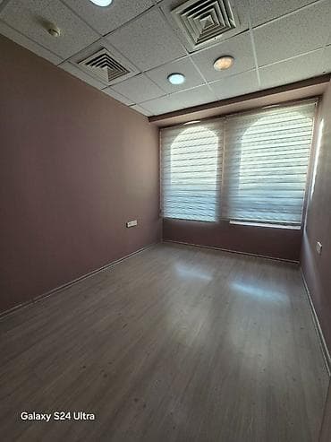взять офис в аренду: Nerimanov r-nu, Ehmed Recebli kucesinde Biznes Merkezinde 3 otaqli — 2