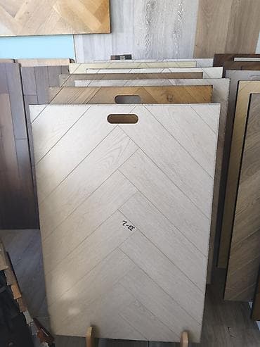 Herringbone (sıbaldama) naxışlı döşəmə panelləri – müxtəlif ağac
