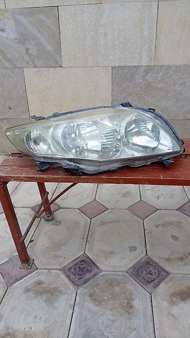 Sağ, Yaxın və uzaq vuran işıqlar Toyota, 2008 il, Orijinal, Yaponiya, İşlənmiş — 1