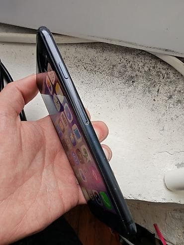 apple 12pro: IPhone SE 2020, 128 GB, Qara — 3